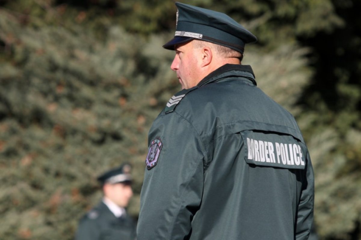 Заловиха 70 бежанци