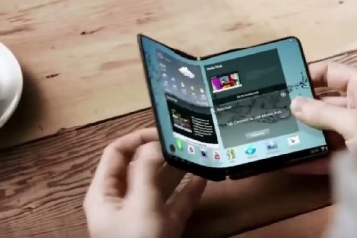 Samsung с идея за "смартлет" - смартфон, който се разтяга и превръща в таблет