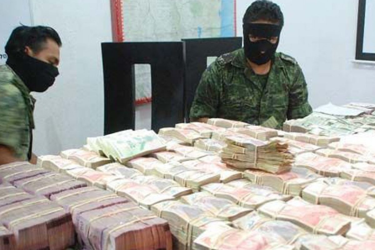 1 млрд. долара са били приходите на "Ислямска държава" за 2015 г.