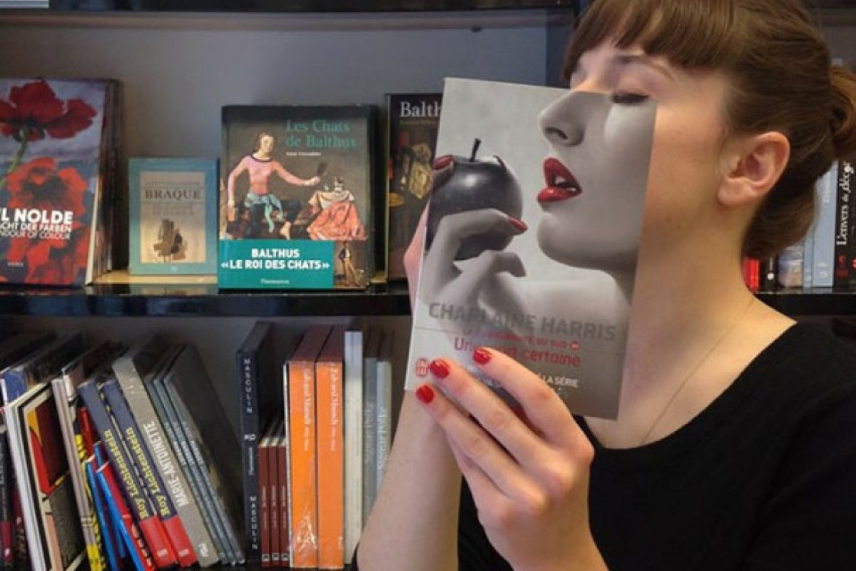 10 невероятни оптически илюзии, създадени с корици на книги (СНИМКИ)