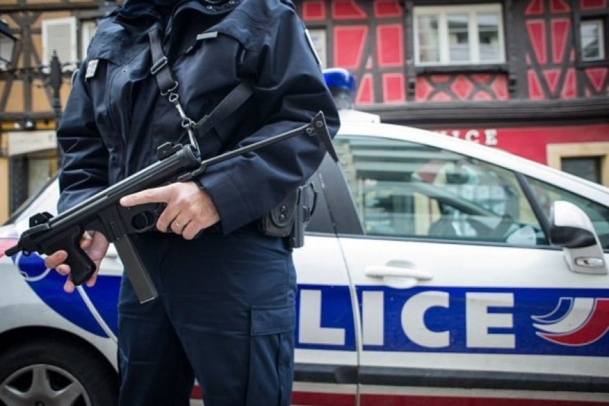 Французин изби семейството си заради парични проблеми