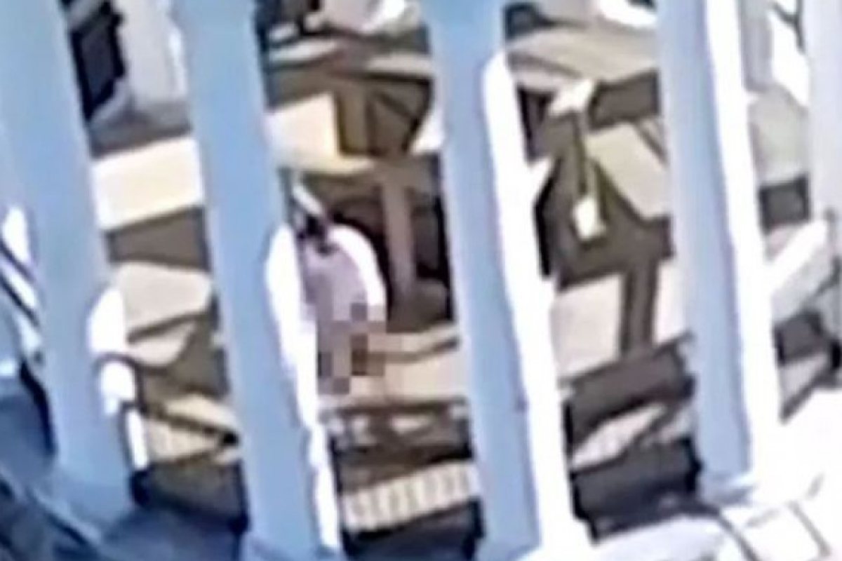 Дрон засне двойка да прави секс в манастир (ВИДЕО)
