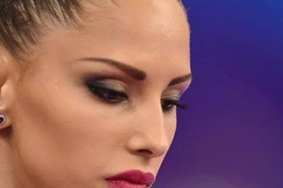 Цвети Стоянова общува само с очи