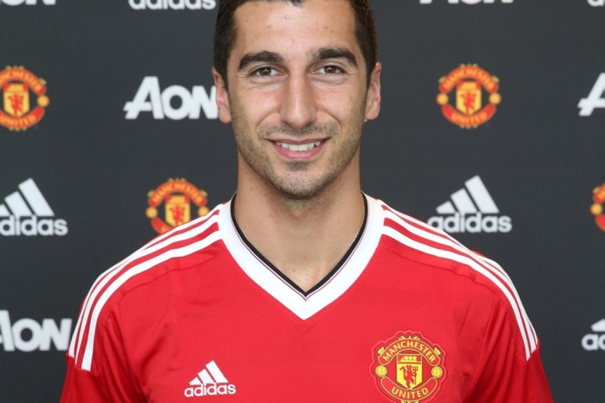 Ман Юнайтед взе и Мхитарян 