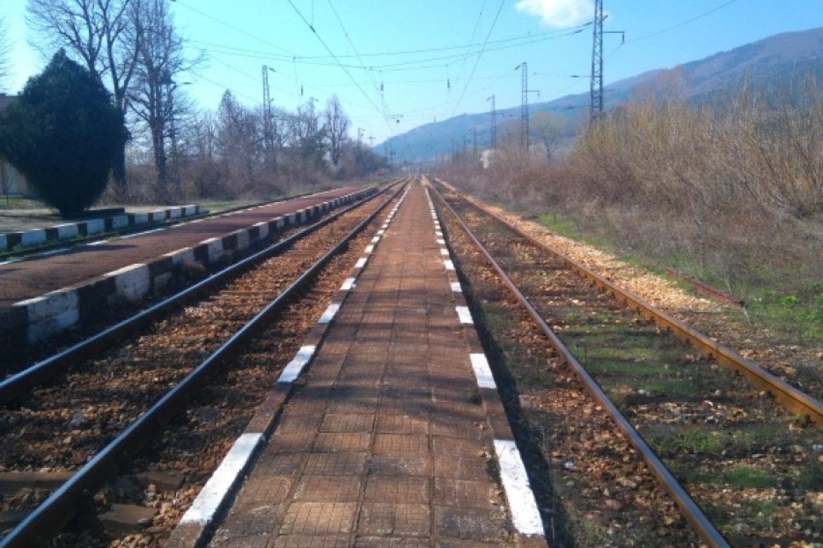 Два влака се сблъскаха челно в Чехия