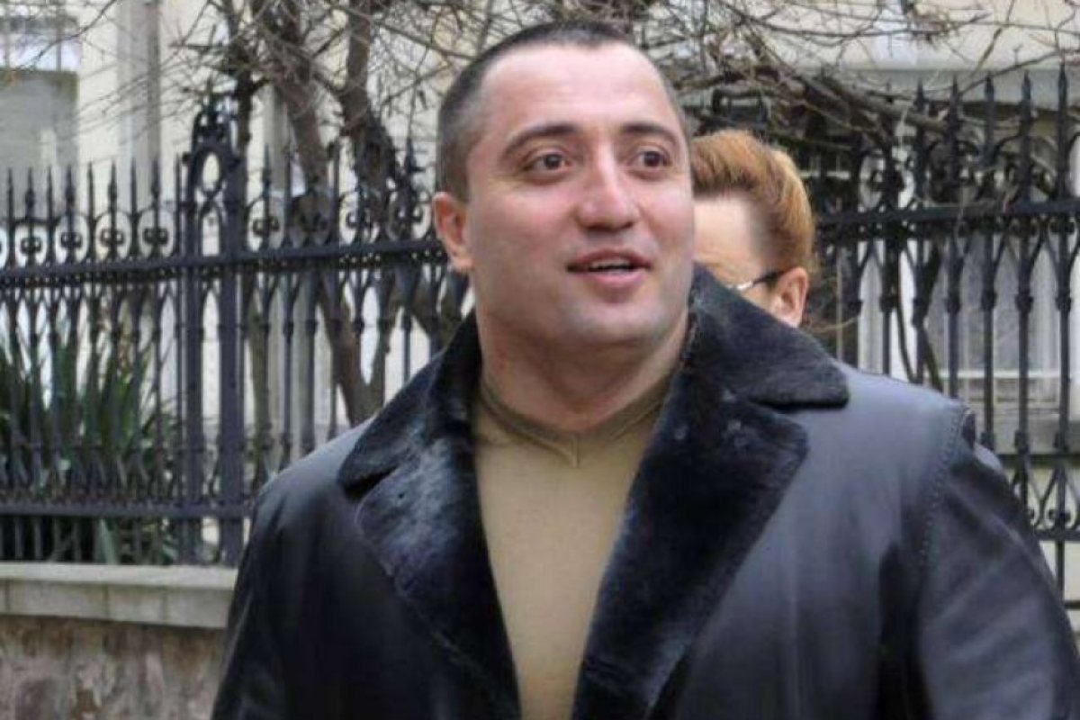 Изписаха Митьо Очите