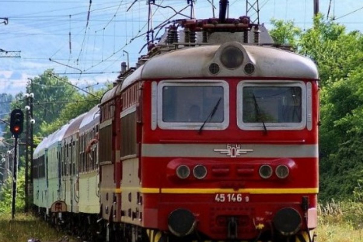 БДЖ пуска предварителни билети за почивните дни през септември