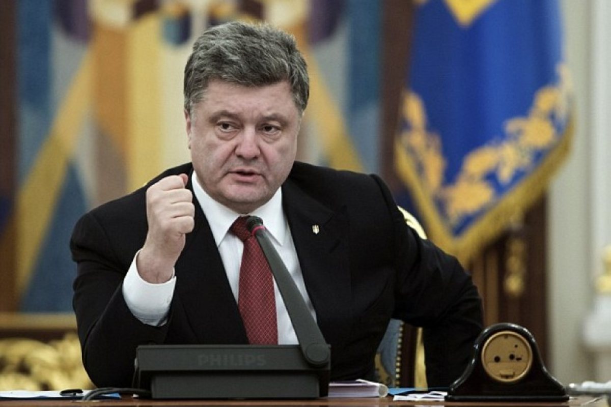 Порошенко: Русия се подготвя за цялостна военна инвазия в Украйна