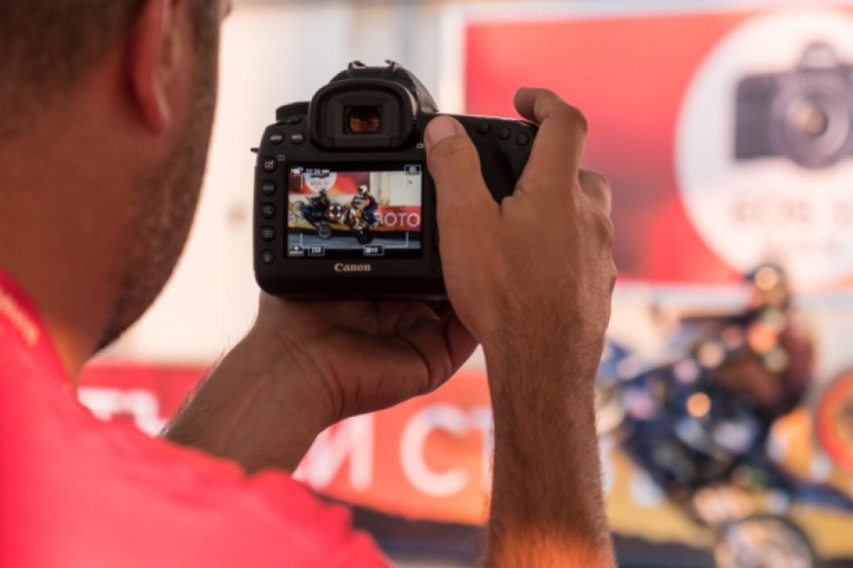 CANON представи новото попълнение в семейството на EOS 5D