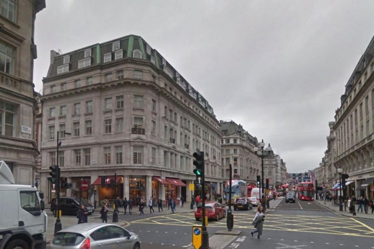 Мотопед блъсна жена на Regent Street