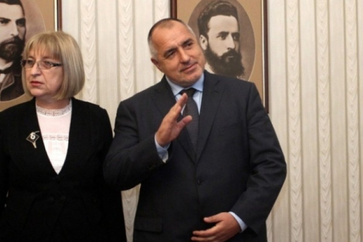 Цецка Цачева кандидат за президент на ГЕРБ?