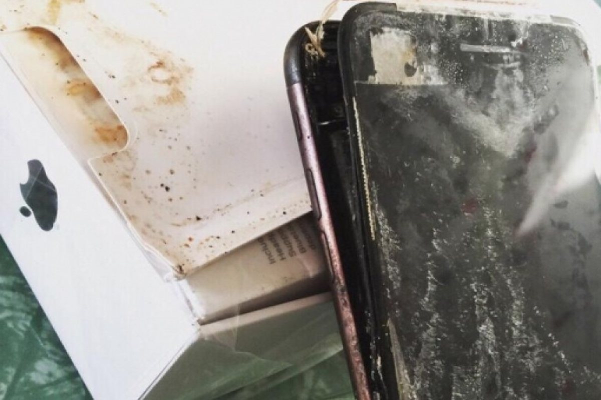 След Samsung и новият iPhone 7 се самовзривява! (СНИМКА)