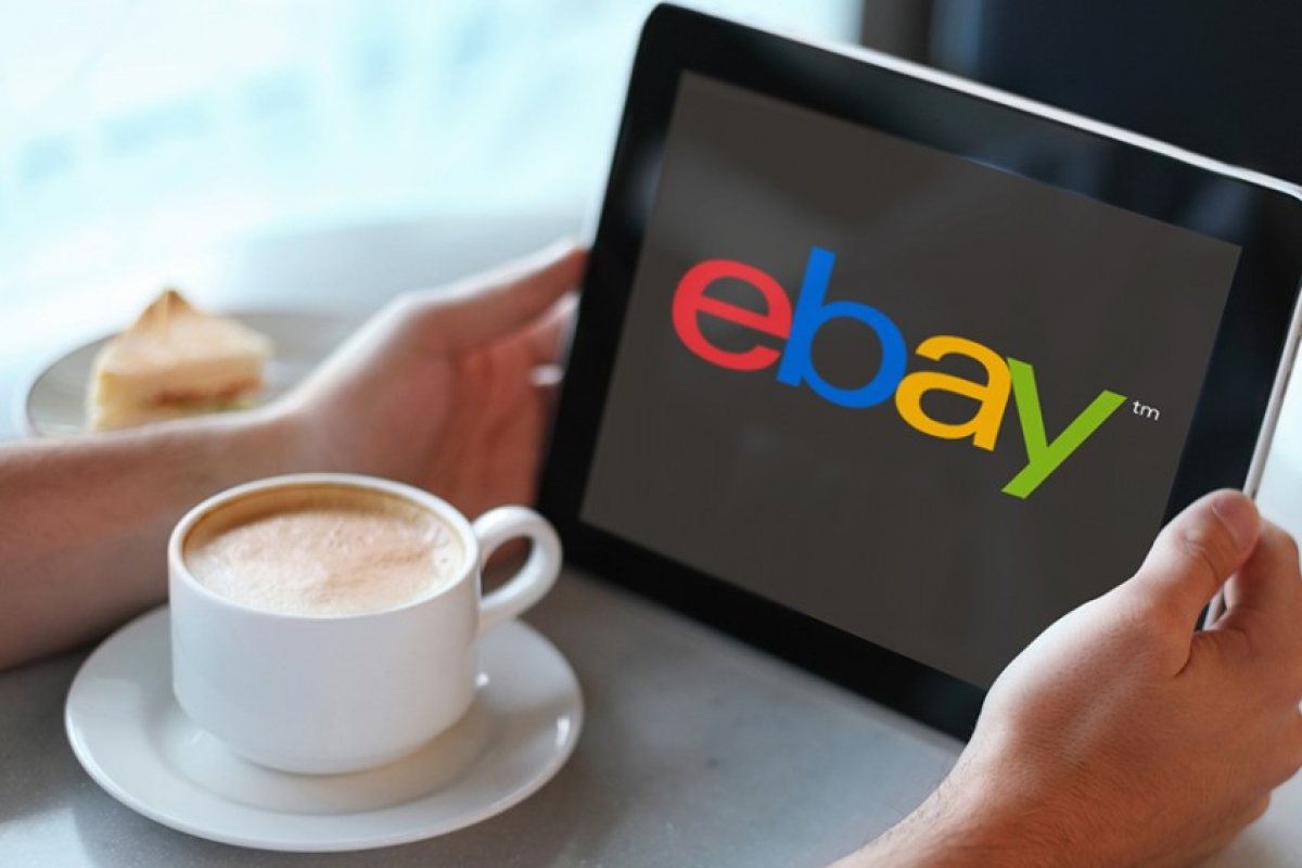 Бежанец опита да продаде детето си по eBay (СНИМКА)