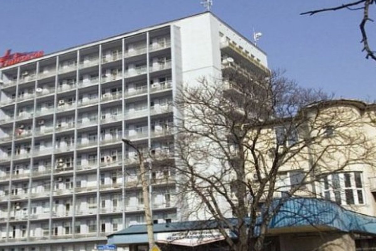 Две деца се борят за живот след зверска катастрофа