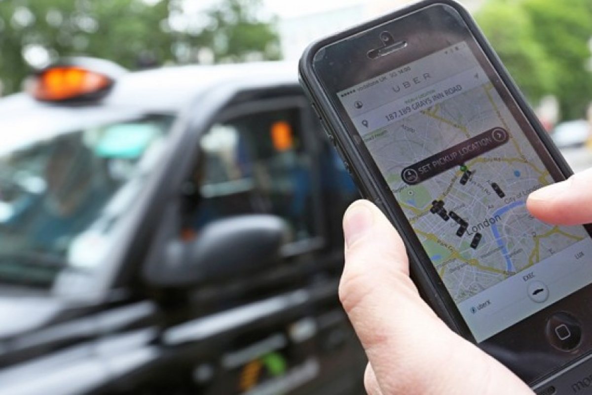 Трибуналът по заетостта: шофьорите от UBER имат работни права