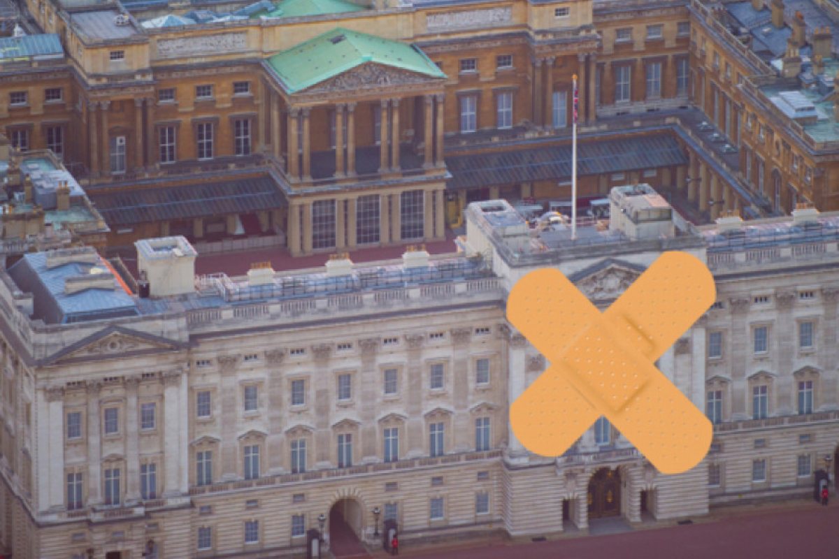 Хиляди хора искат кралското семейство само да си плати за ремонта на Бъкингамския дворец