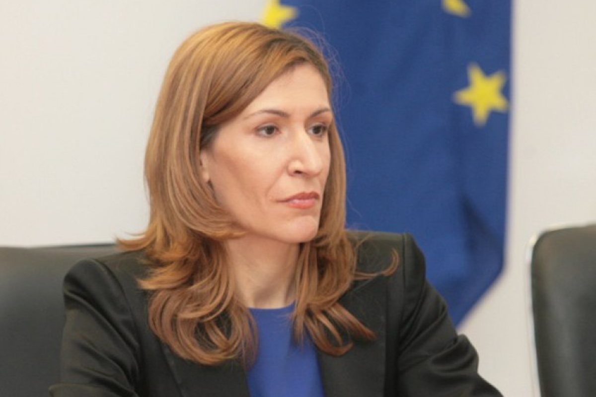 Като министър при Близнашки, Ангелкова пренасочила пари за ремонт на Хитрино