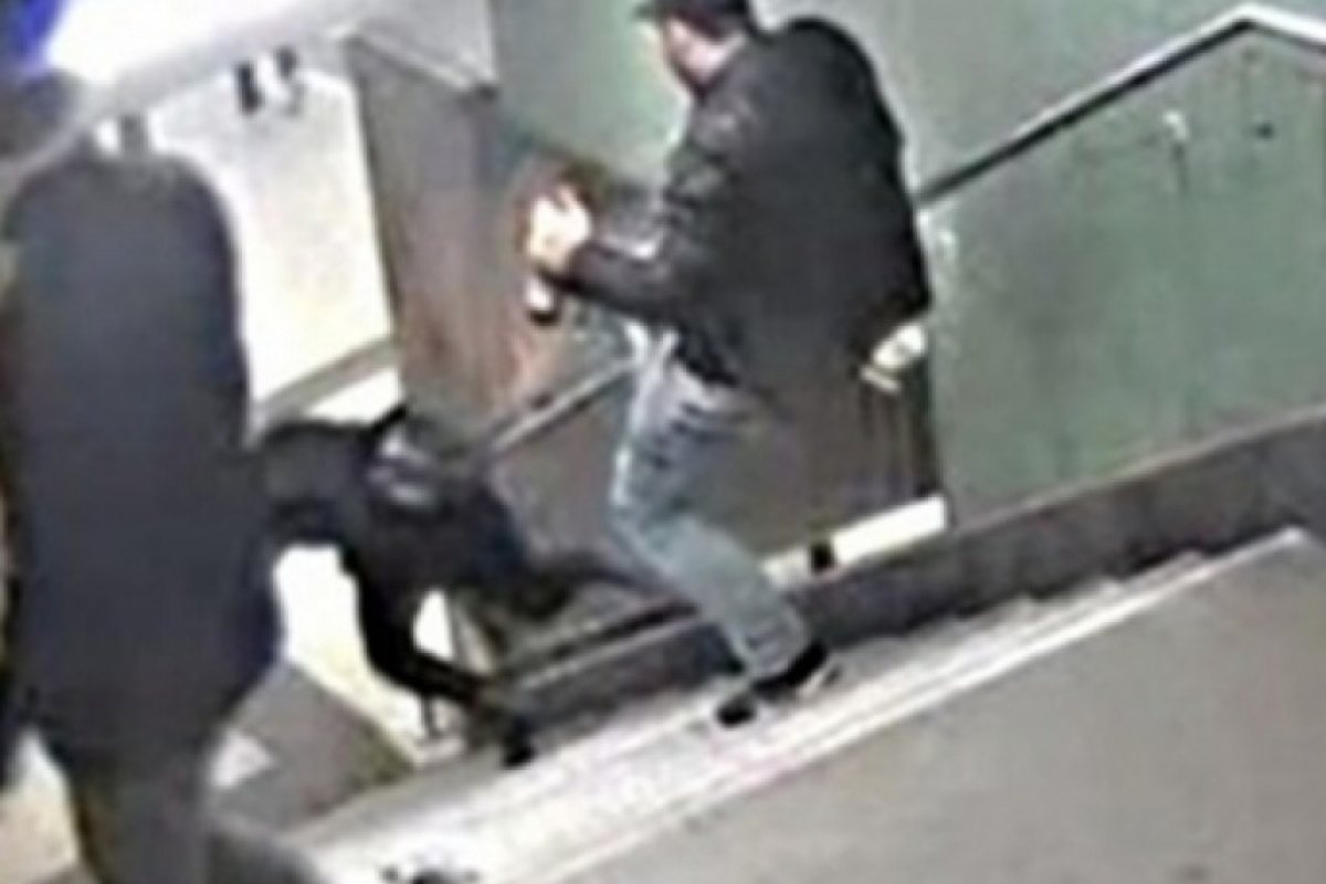 Нападателят от берлинското метро вече с европейска заповед за арест