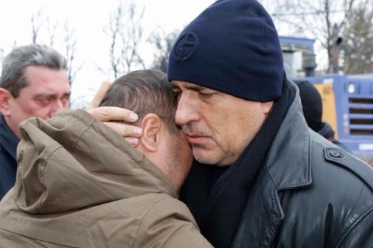 Жителите на Хитрино се прибират по домовете си