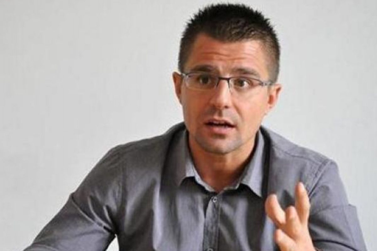 Проблемът на тази държава съм аз, а не 13-годишната родилка  