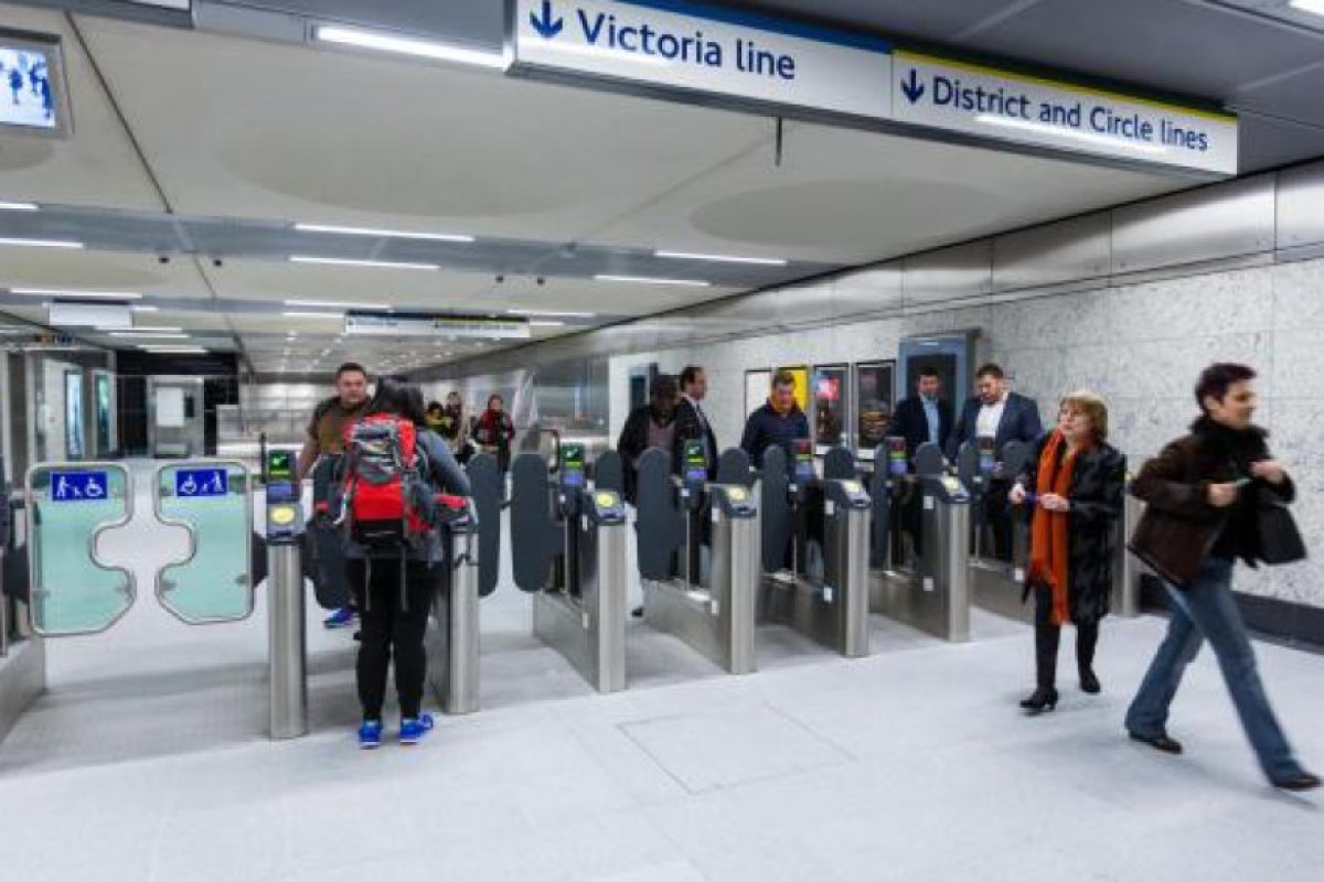 Вижте Victoria Station след ремонта за стотици милиона паунда