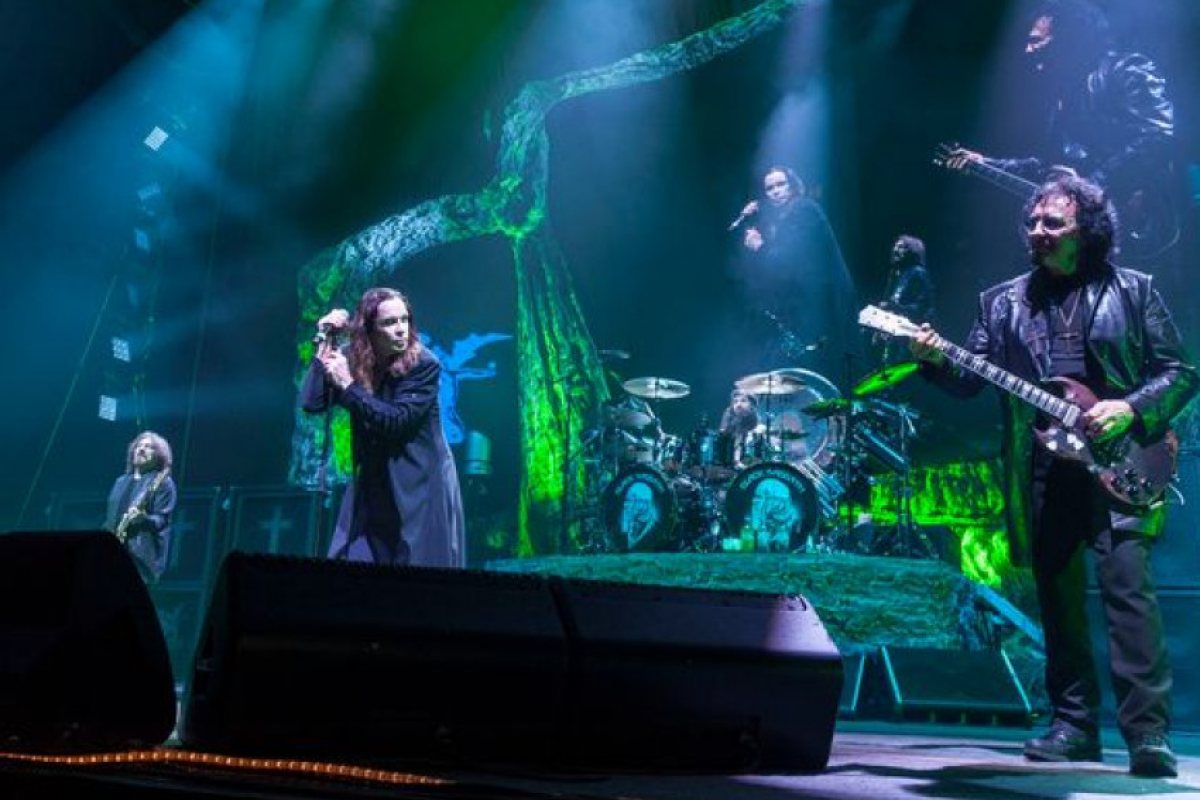 Black Sabbath изнесоха прощалния си концерт в Бирмингам