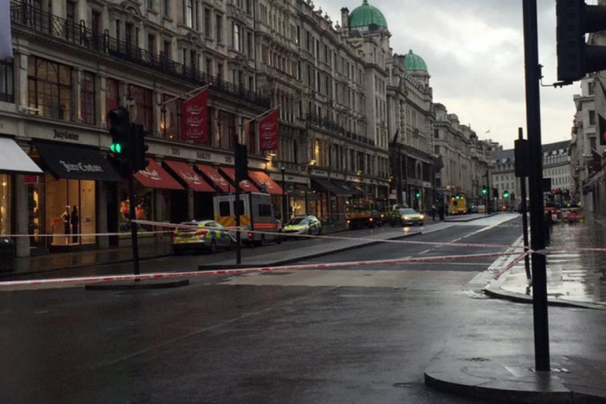 Евакуираха Regent Street заради съмнителен пакет
