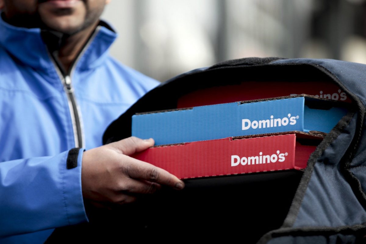 Как да получите безплатна Domino's?
