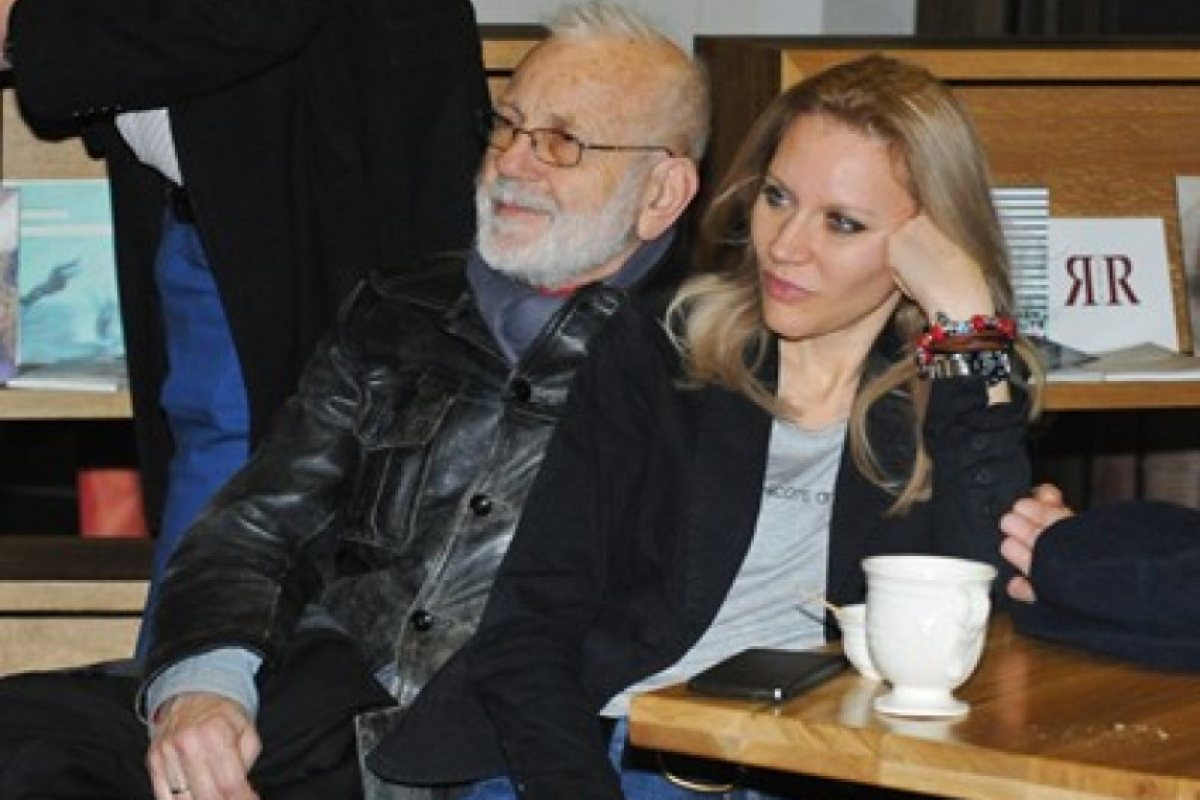 Ицко Финци стана баща на 83 години