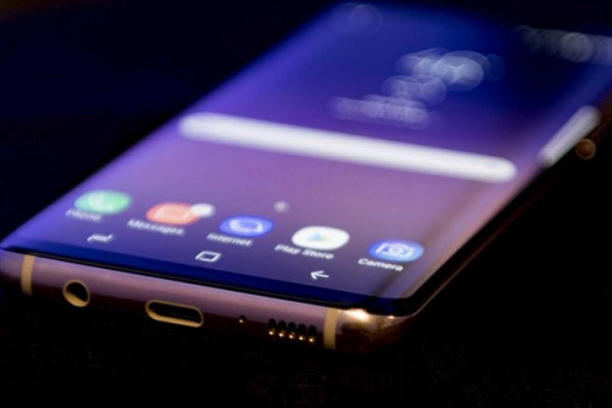 Galaxy S8 даде бъг дни, след като беше пуснат на пазара