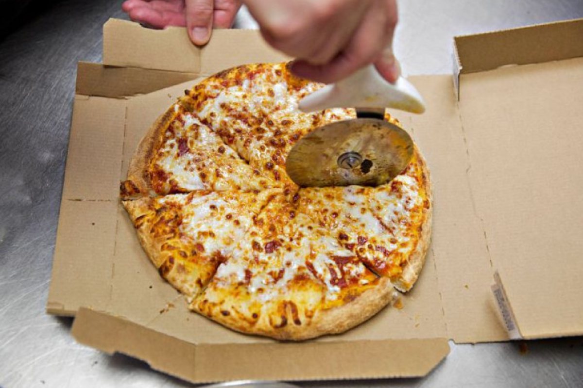 Domino's раздава 10 хиляди безплатни пици!