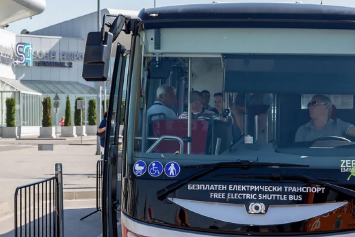 Летище София с електробус между терминалите