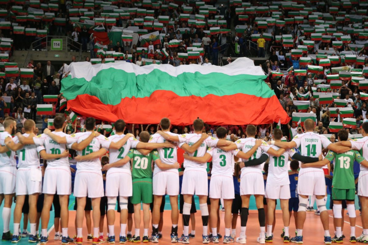 България срази Словения с 3:0 гейма