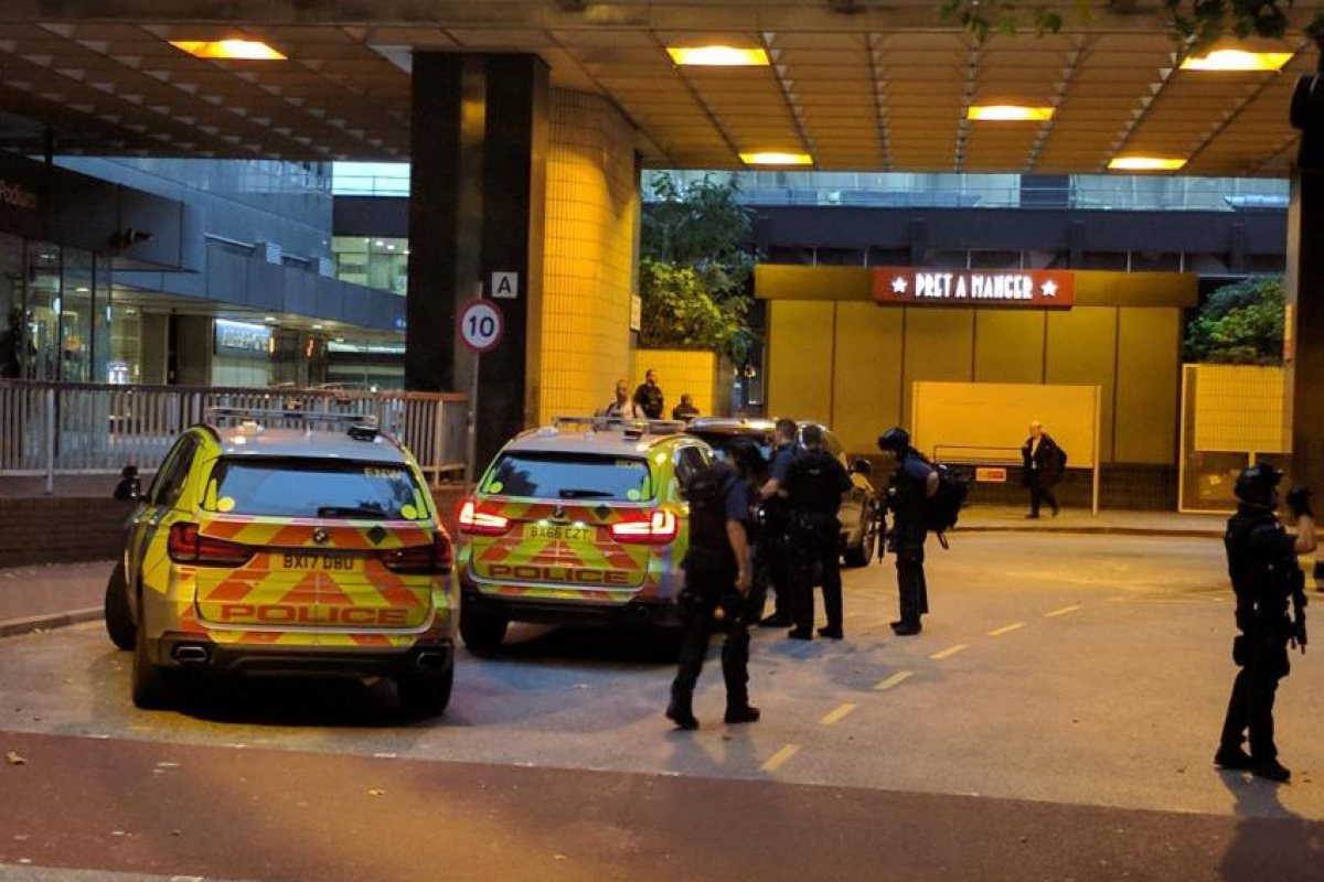 Евакуираха метро станцията Euston 