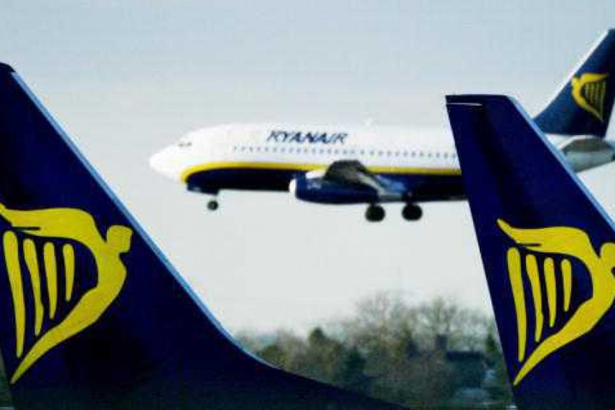 Ryanair пренасочва над 175 000 пътници към алтернативни полети