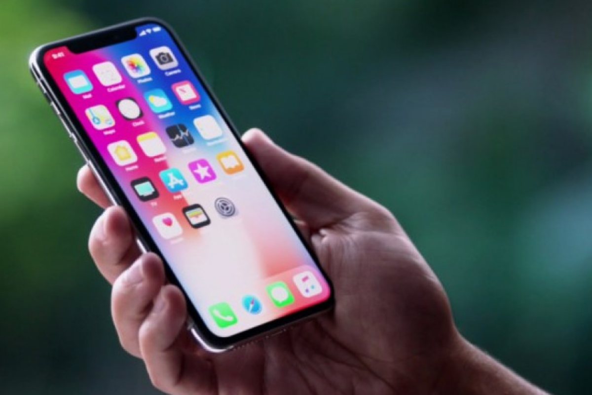 Защо новият iPhone X не си заслужава