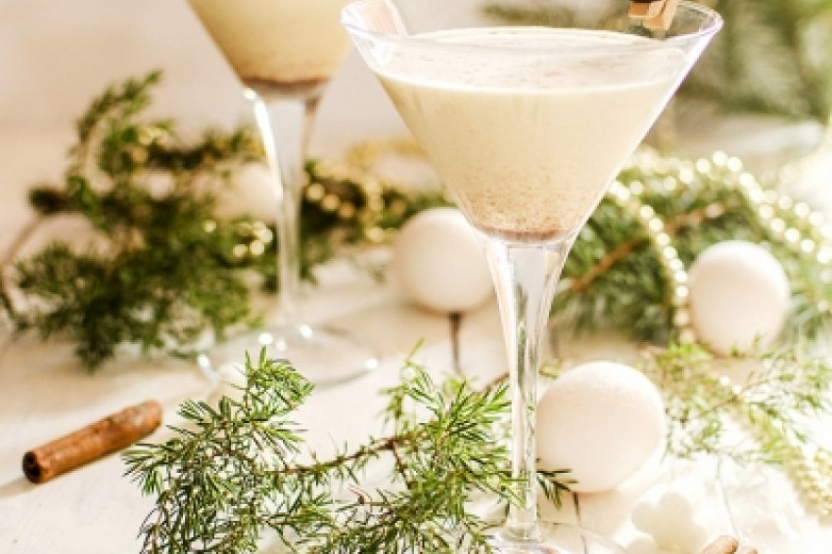 Най-британската коледна напитка - Eggnog