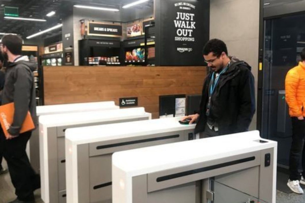 Amazon oтвори първия супермаркет на самообслужване