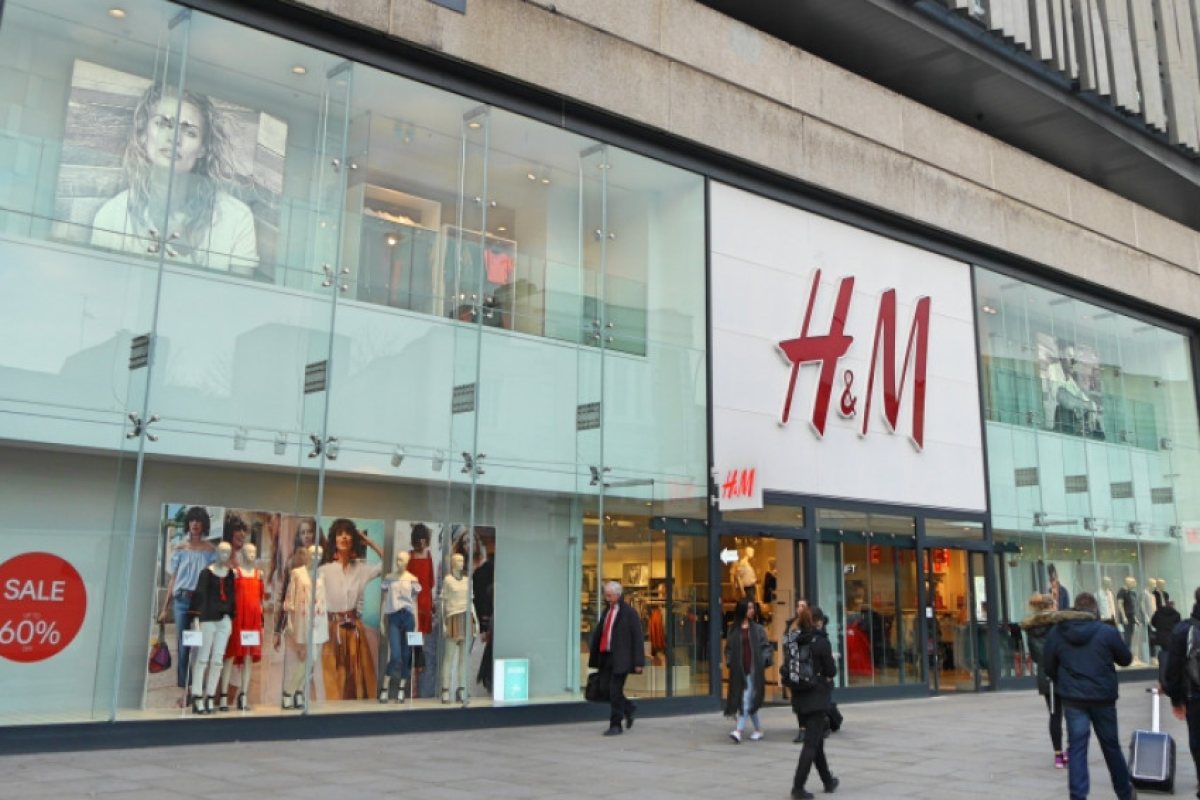 H&M затваря 170 магазина