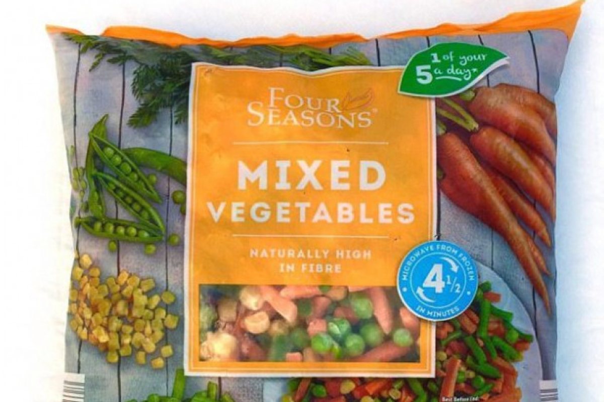 Откриха мъртва мишка в плик замразени зеленчуци от Aldi