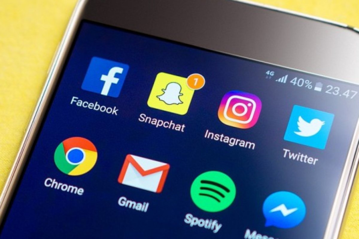 Facebook губи млади потребители заради Snapchat