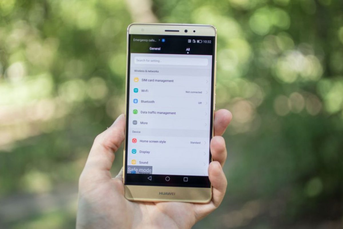 ФБР, ЦРУ: Не ползвайте смартфоните на Huawei  