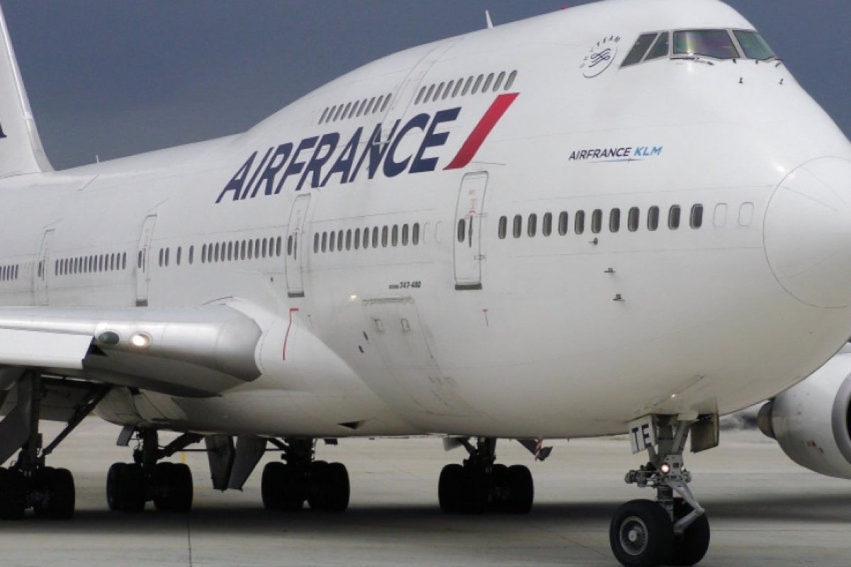 Стачка спира половината полети на Air France