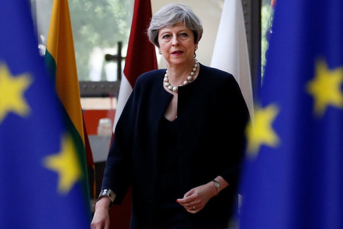 Тереза Мей се похвали с подкрепа от Марк Рюте относно Brexit 