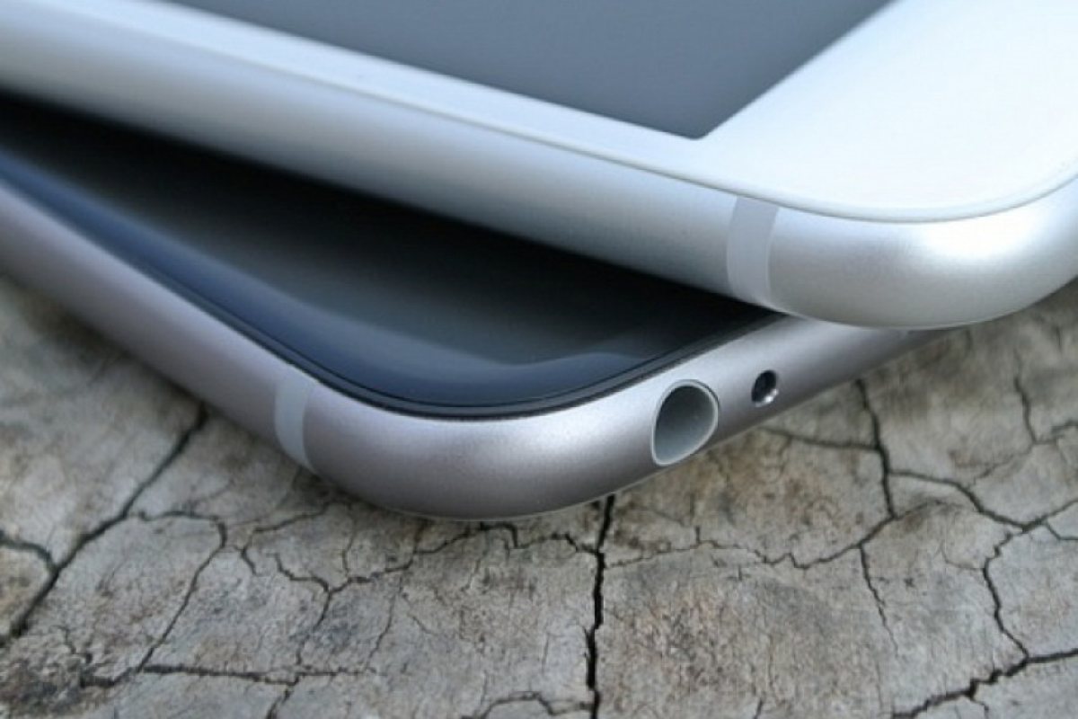 Apple пуска революционен iPhone