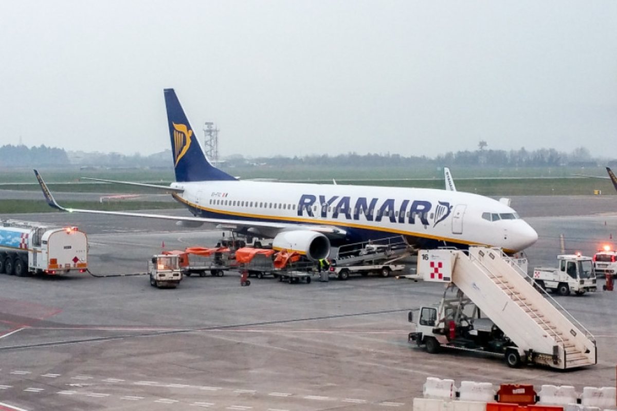 От „Ryanair” отричат да са изоставяли българските пасажери на летището в румънския град Тимишоара