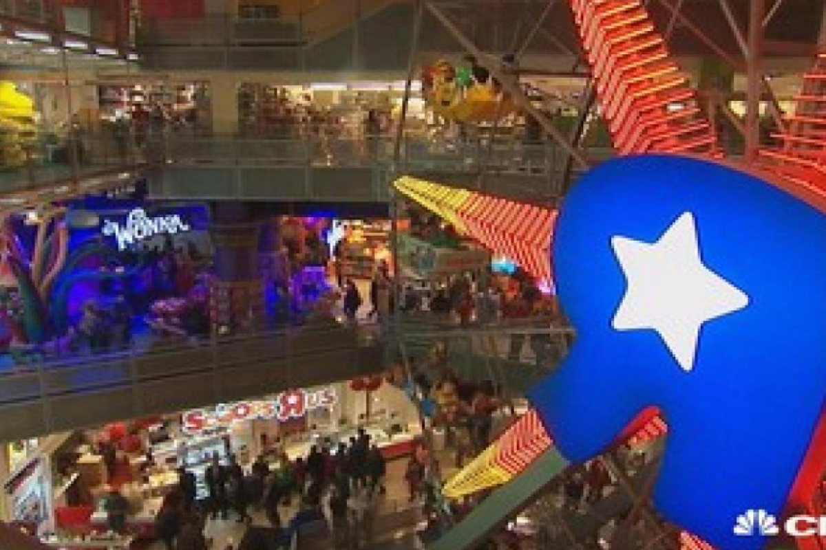 Toys 'R' Us затваря всички магазини и в САЩ