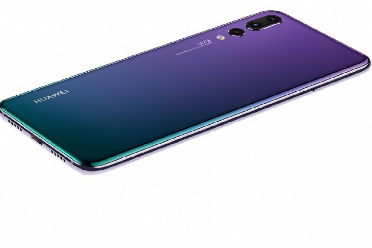 Huawei представи първия в света смартфон с тройна камера