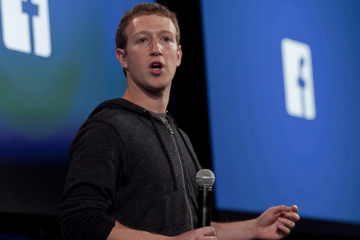 От Facebook тайно са трили съобщения от профилите на потребители