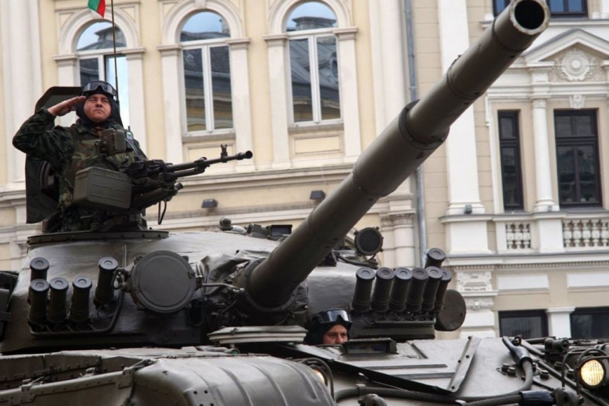 Българската армия чества 140 години